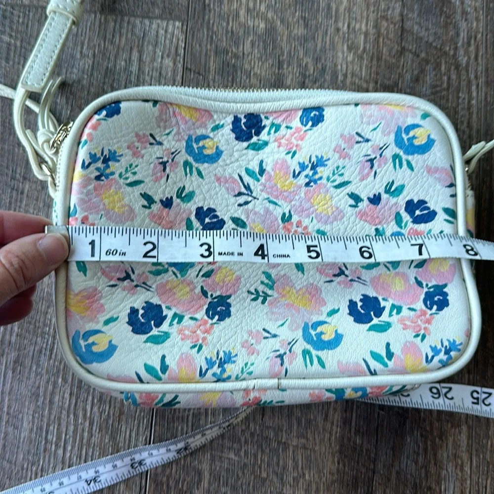 Mark & Graham crossbody floral bag ❤️ - Picture 11 of 12